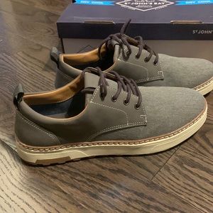 Men’s St Johns Bay “Jacob” dress shoe derby style size 9.5 grey